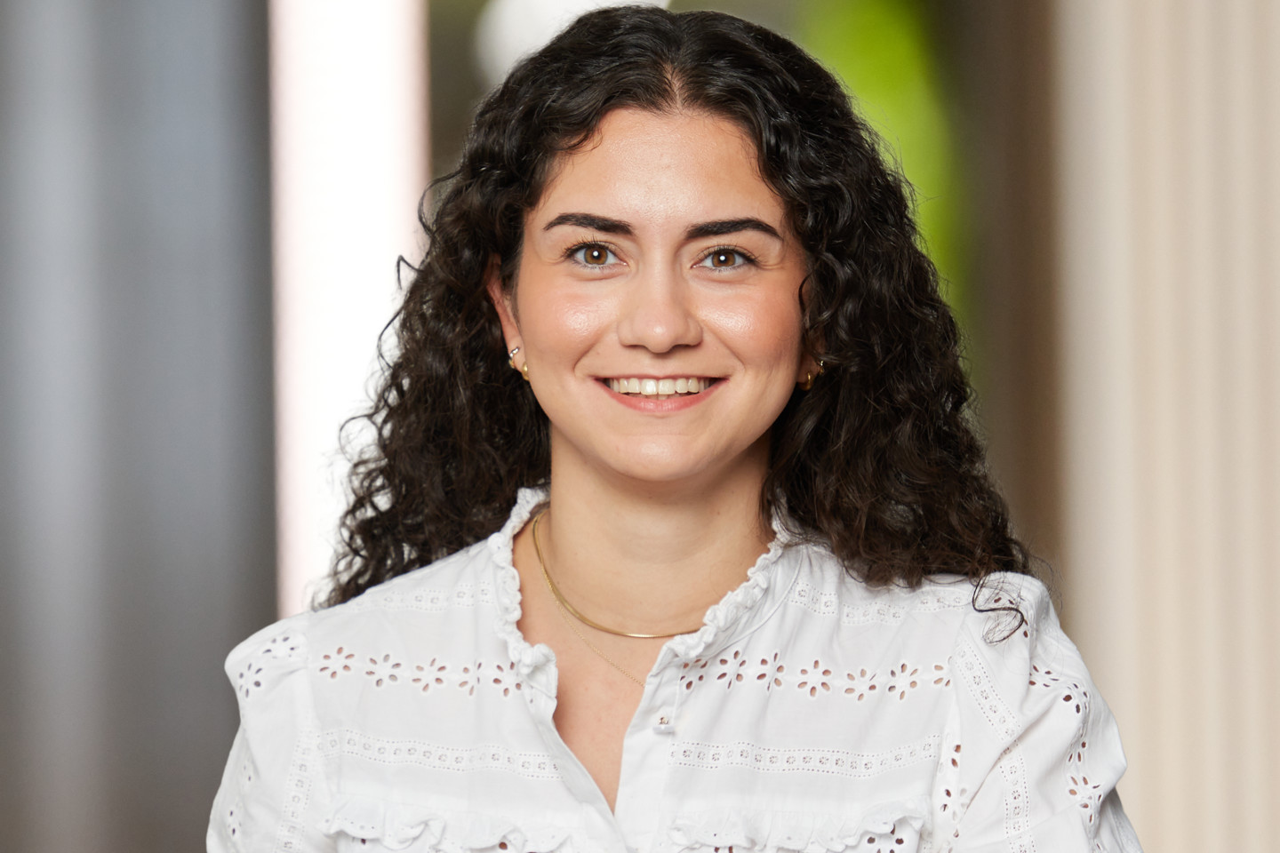 Samira Aminzare headshot